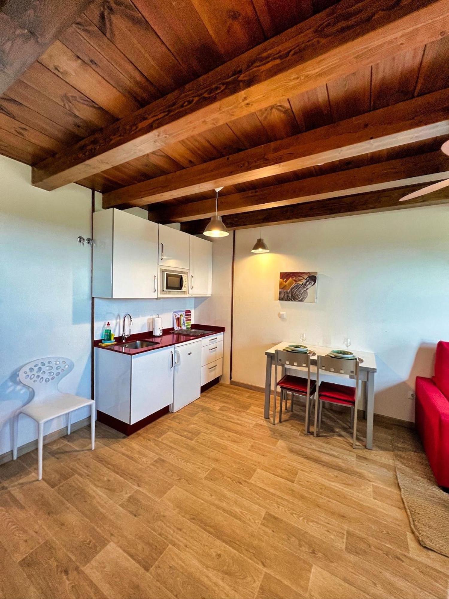 Apartamentos Spa Casco Historico De Isla - Alojateisla Luaran gambar